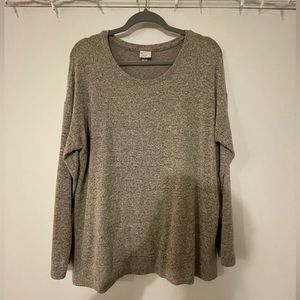 Lightweight sweater, size XL